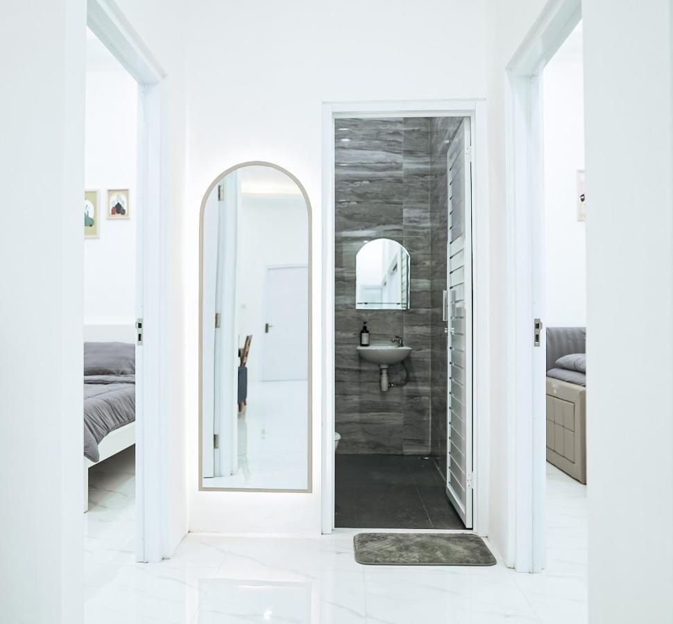 Pilla Villa Purwokerto Exterior photo